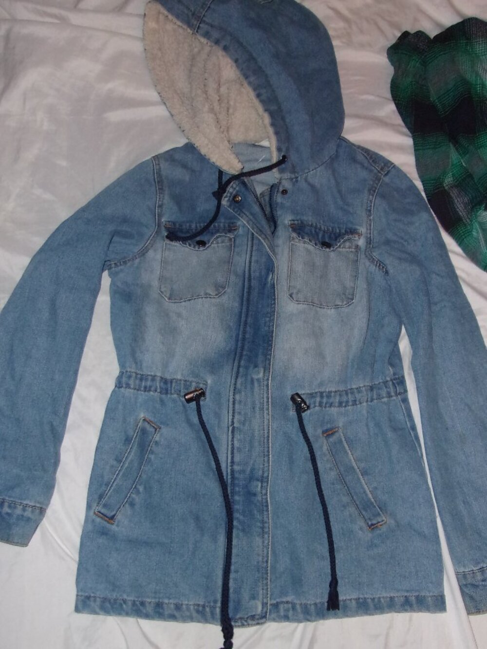 womens size small  blue jean jacket coat old vintage look hoodie